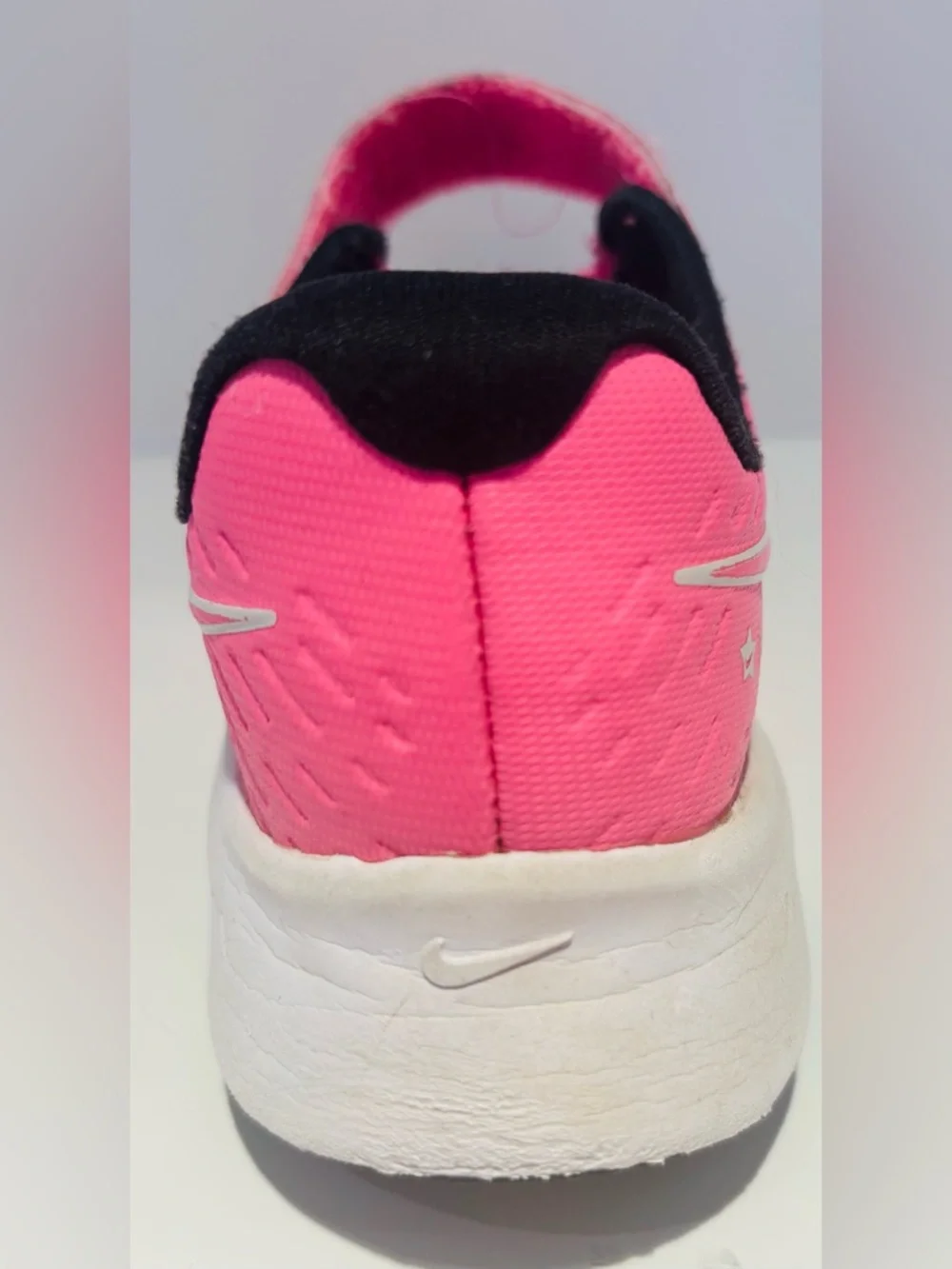 3 for $30 Nike - Star Runner 2, Pink - Picture 4 of 11